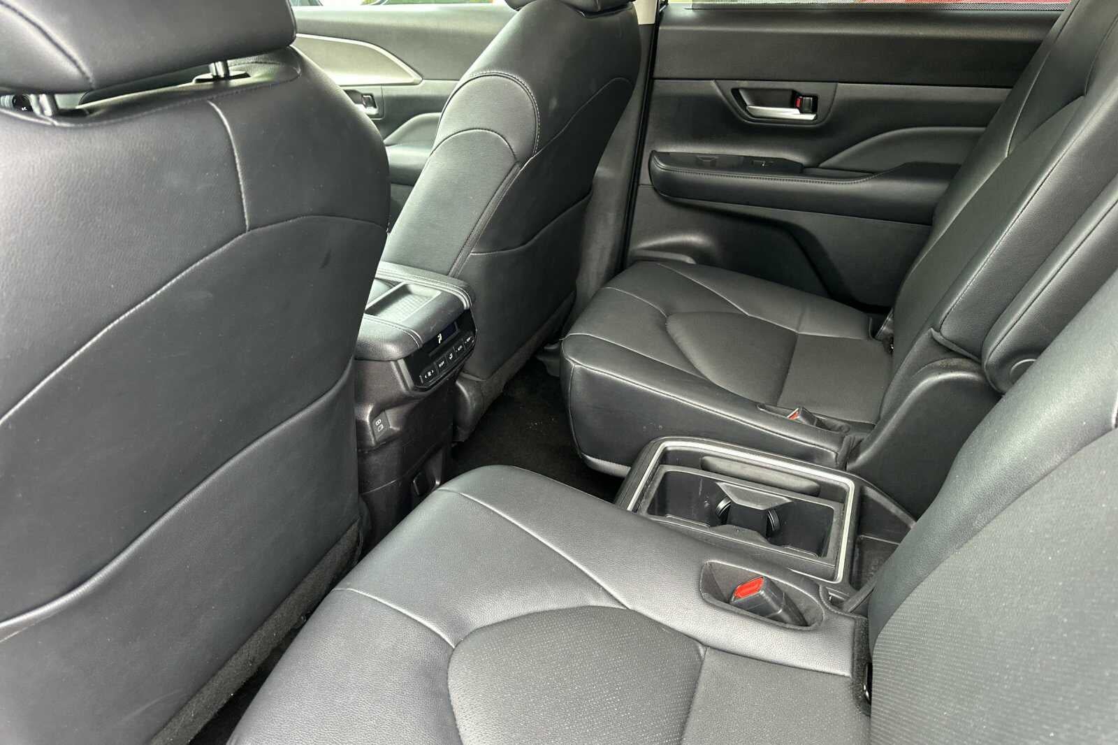 2025 Toyota Grand Highlander XLE 4D Sport Utility