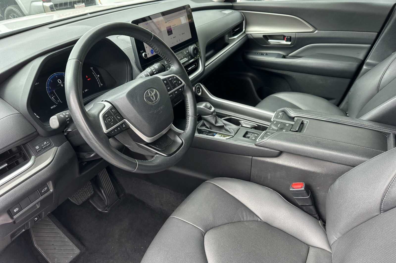 2025 Toyota Grand Highlander XLE 4D Sport Utility