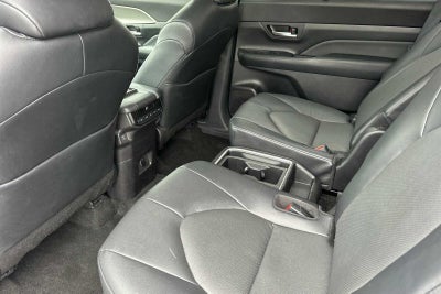 2025 Toyota Grand Highlander XLE 4D Sport Utility