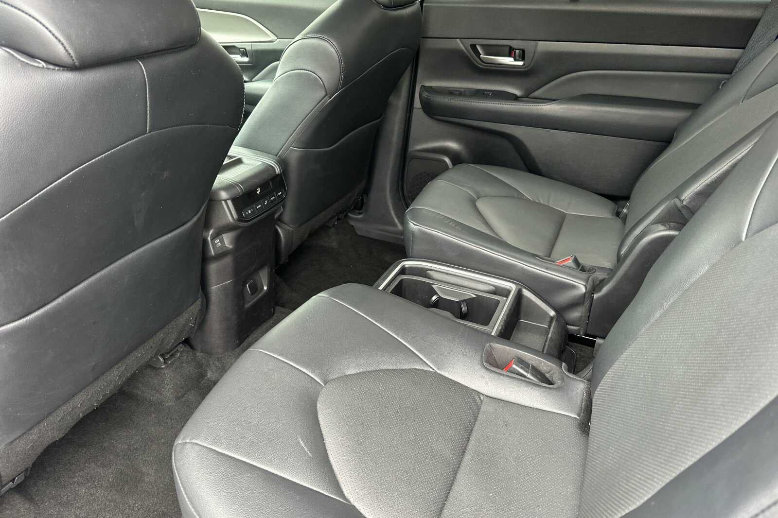 2025 Toyota Grand Highlander XLE 4D Sport Utility