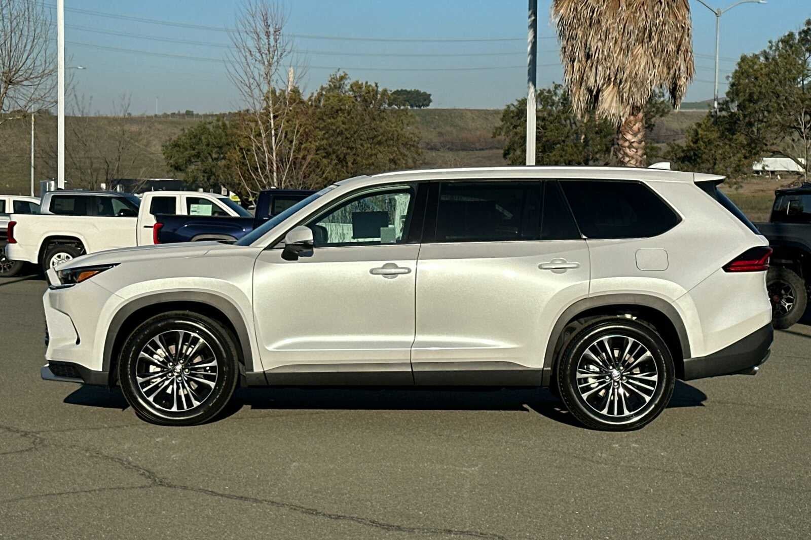 2026 Toyota Grand Highlander Hybrid MAX Platinum 4D Sport Utility