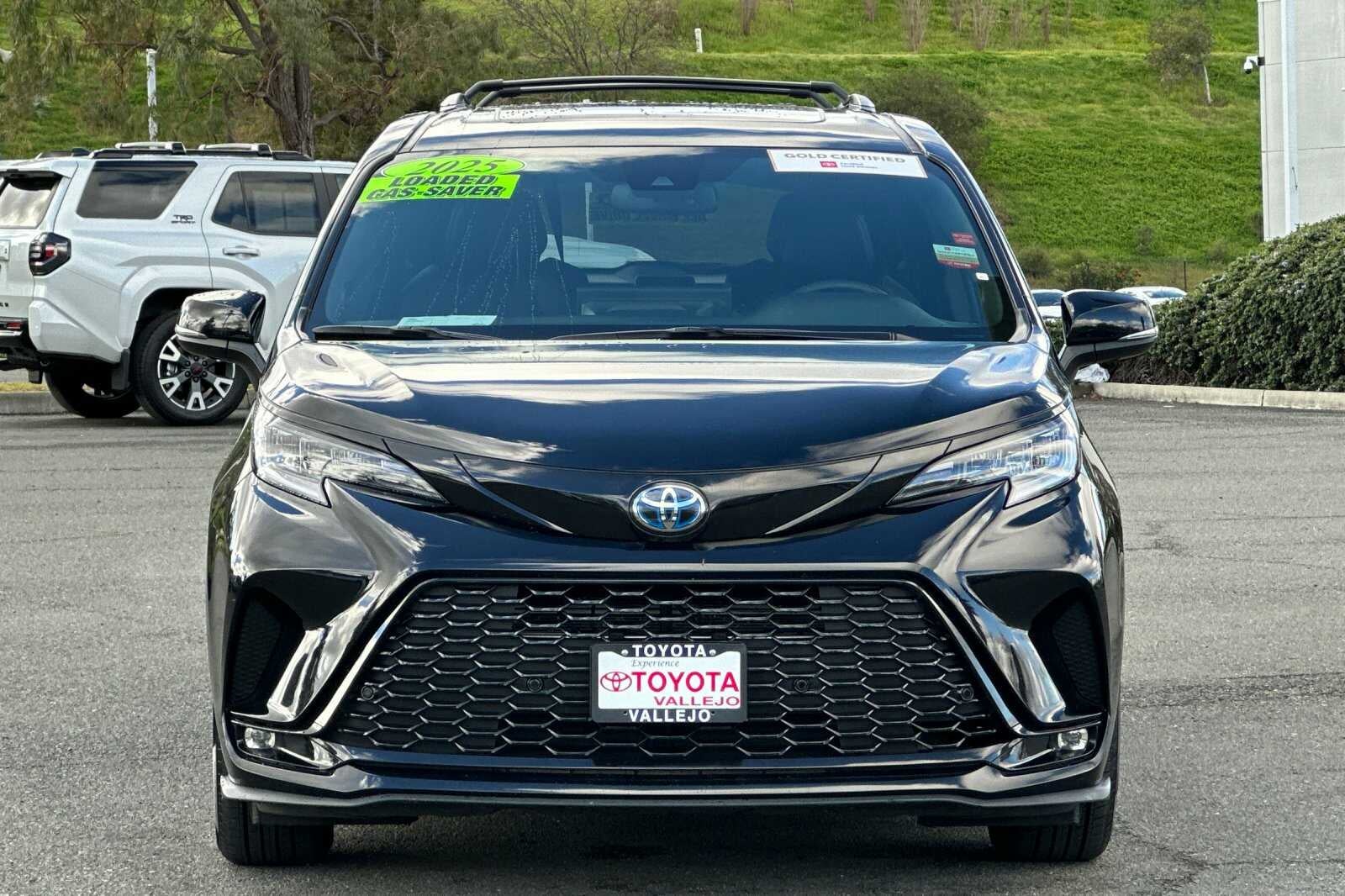 2025 Toyota Sienna XSE 4D Passenger Van