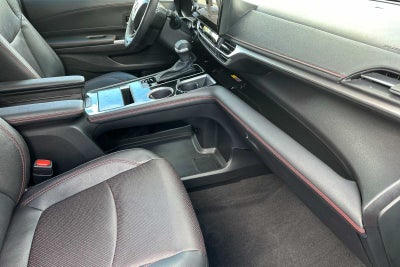 2025 Toyota Sienna XSE 4D Passenger Van