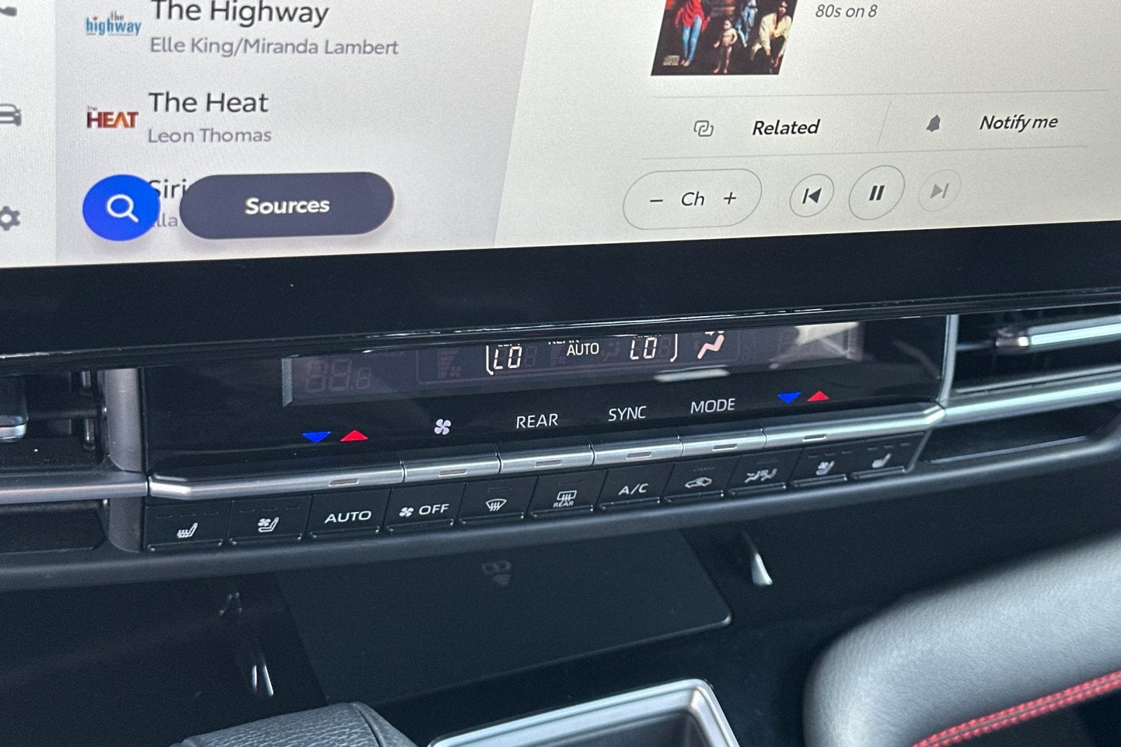 2025 Toyota Sienna XSE 4D Passenger Van