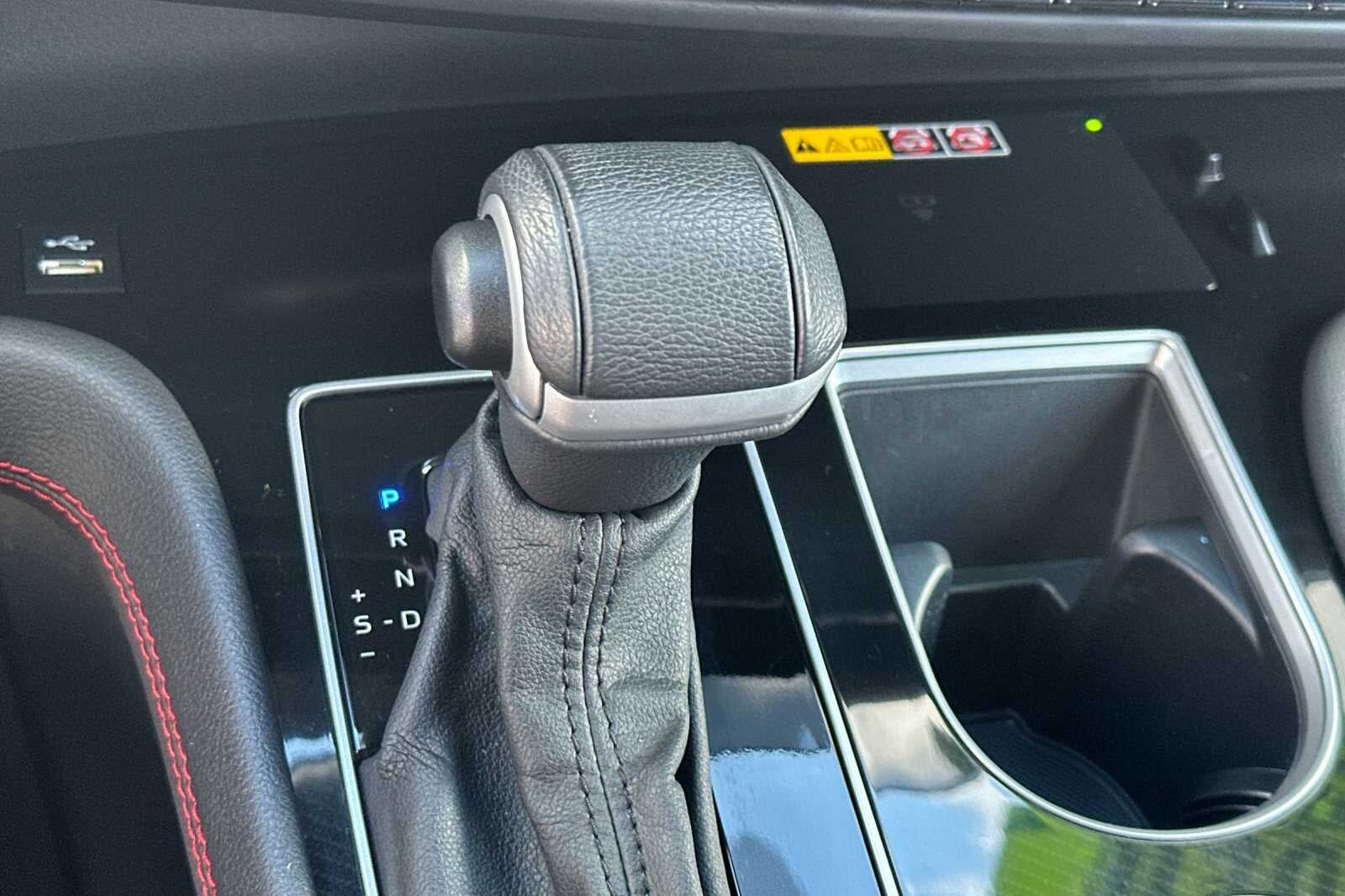 2025 Toyota Sienna XSE 4D Passenger Van