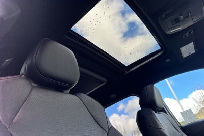 2025 Toyota Sienna XSE 4D Passenger Van