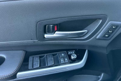 2025 Toyota Sienna Platinum