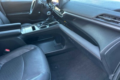 2025 Toyota Sienna Platinum