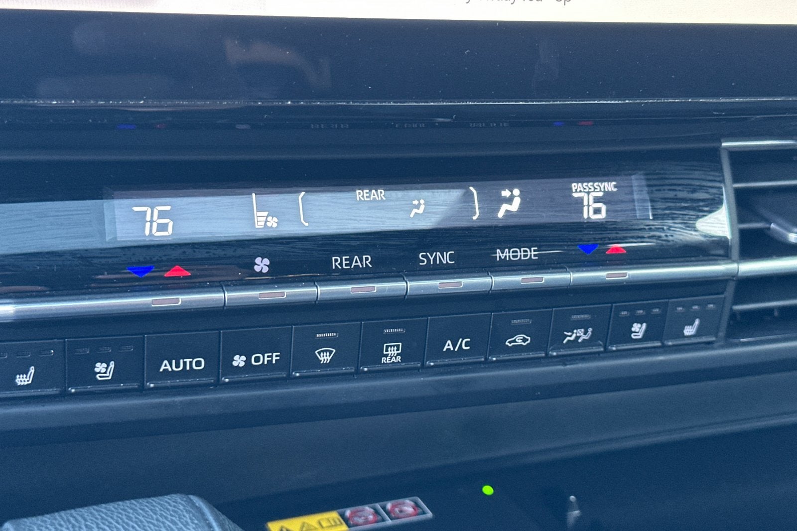 2025 Toyota Sienna Platinum