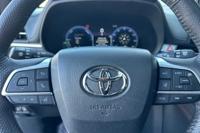 2025 Toyota Sienna Platinum