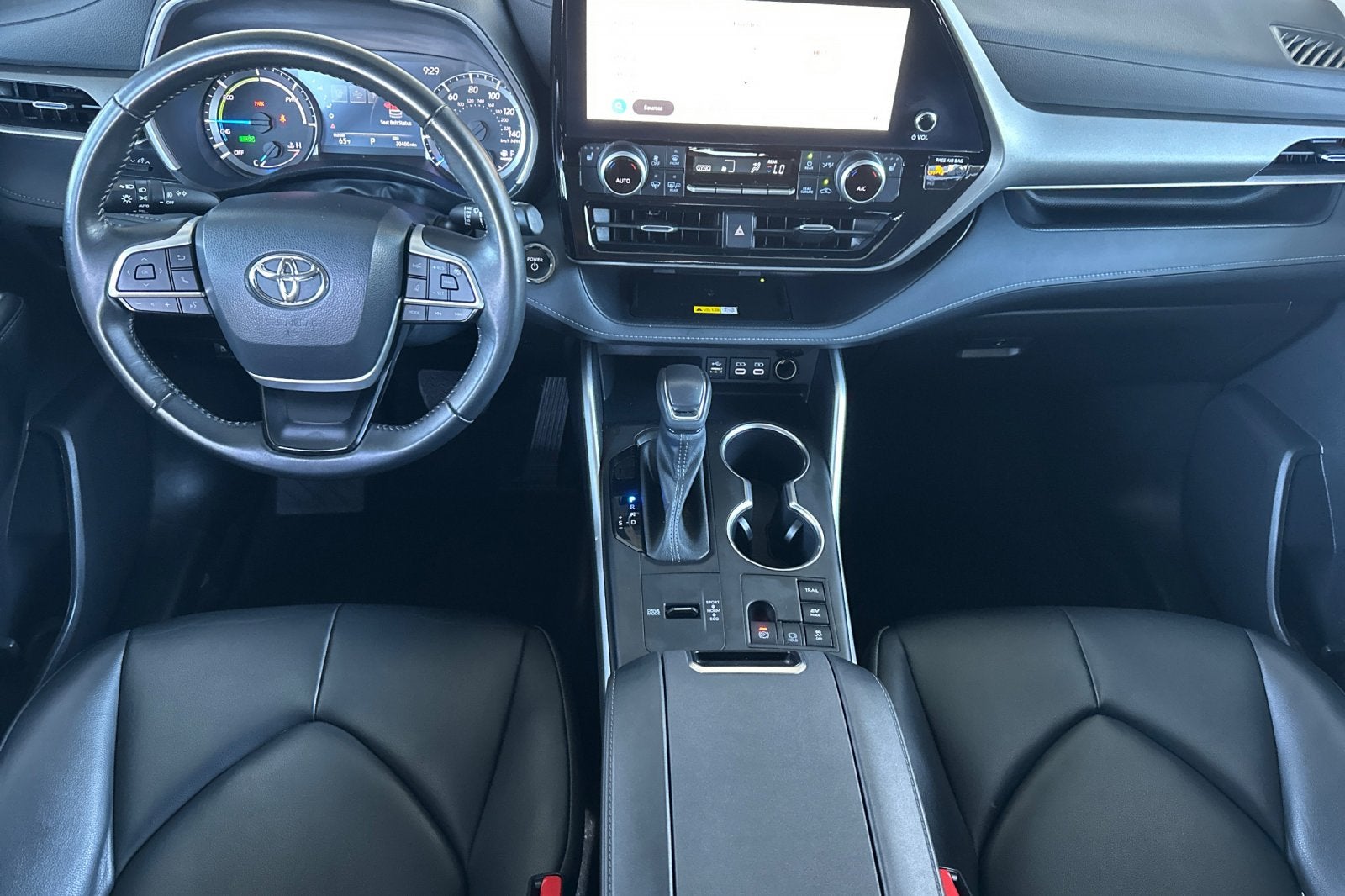 2023 Toyota Highlander Hybrid XLE 4D Sport Utility