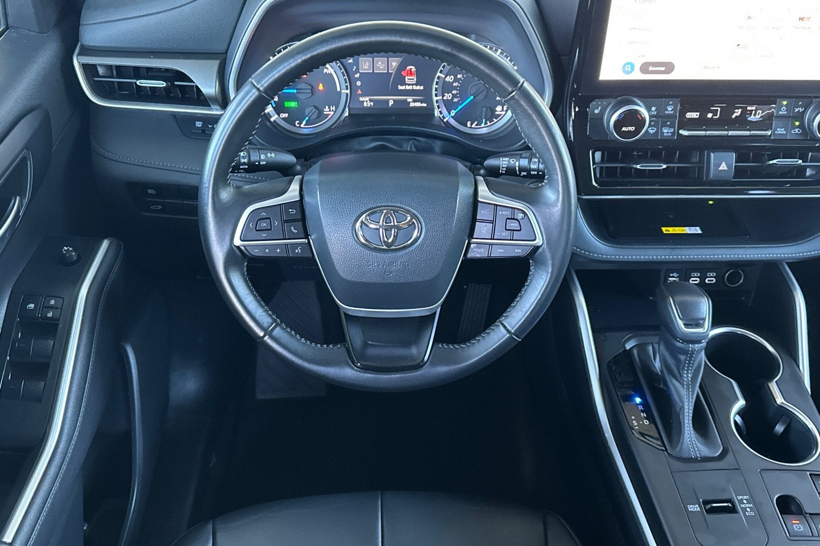 2023 Toyota Highlander Hybrid XLE 4D Sport Utility