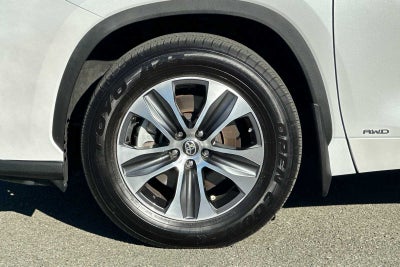 2023 Toyota Highlander Hybrid XLE 4D Sport Utility