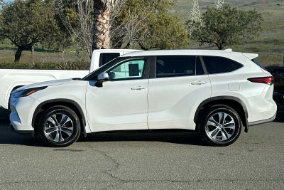 2023 Toyota Highlander XLE 4D Sport Utility