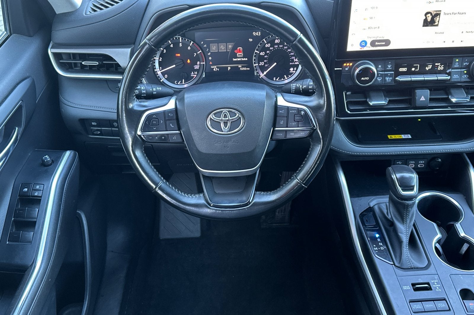 2023 Toyota Highlander XLE 4D Sport Utility