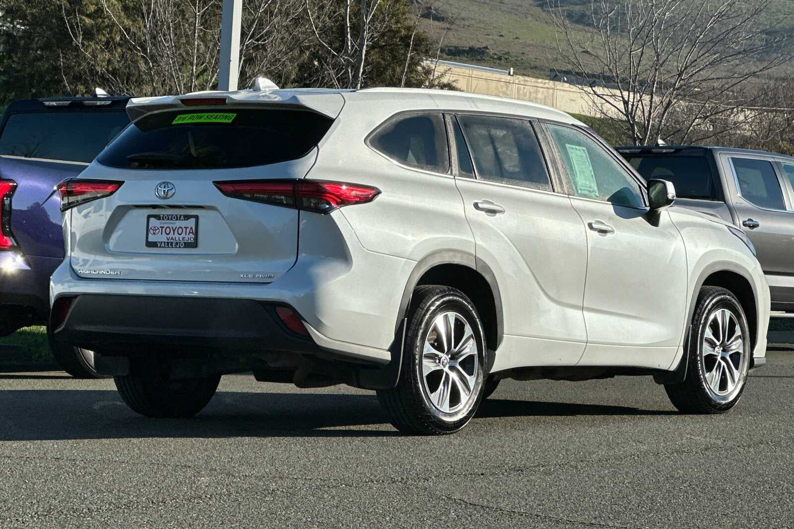 2023 Toyota Highlander XLE 4D Sport Utility