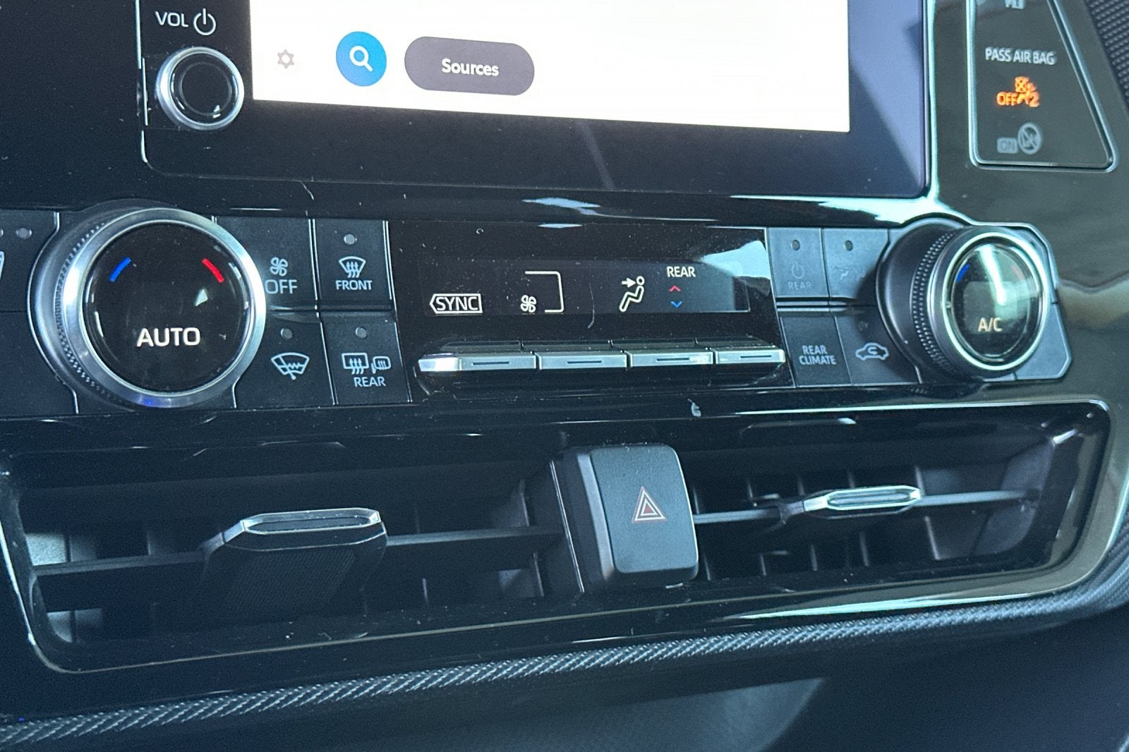 2025 Toyota Highlander XSE 4D Sport Utility