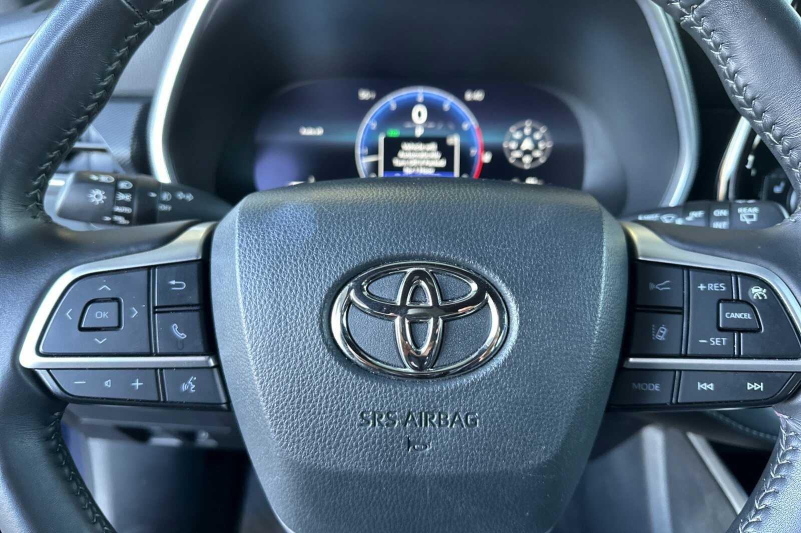 2025 Toyota Highlander XSE 4D Sport Utility