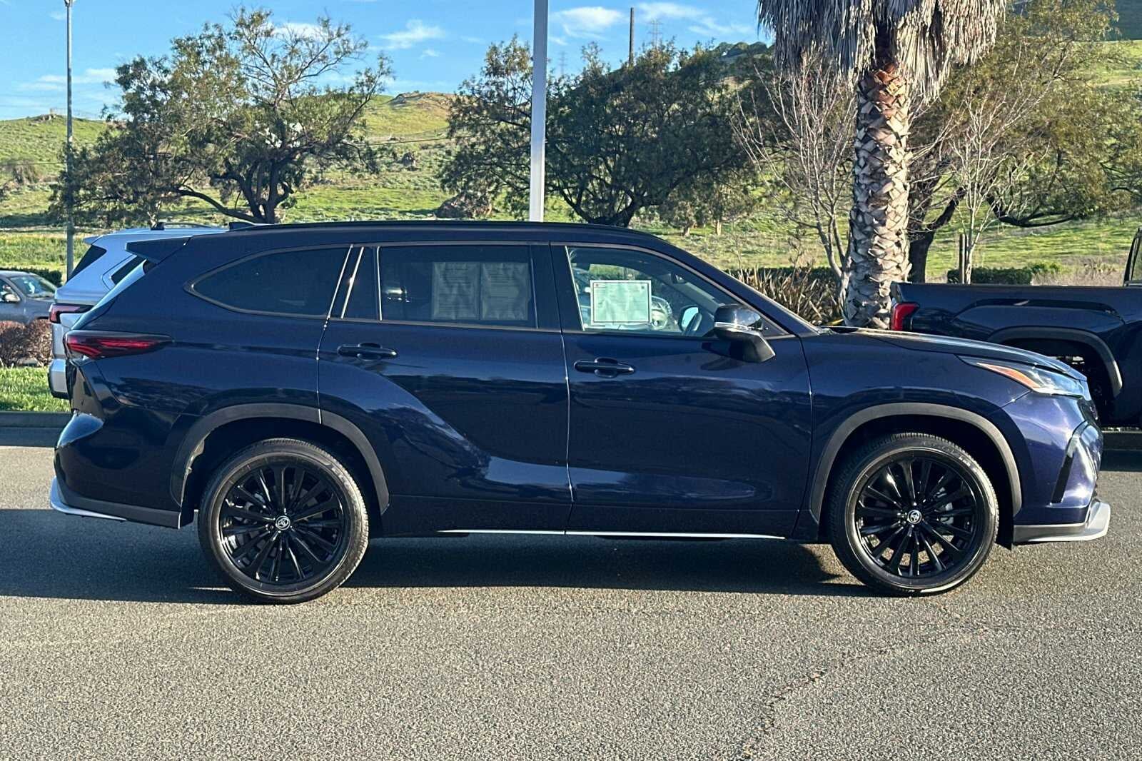 2025 Toyota Highlander XSE 4D Sport Utility