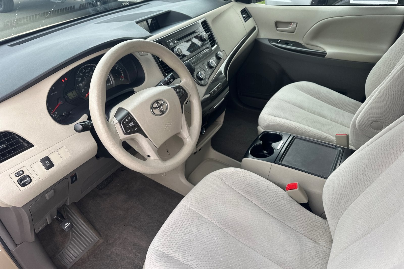 2012 Toyota Sienna LE 4D Passenger Van