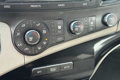 2012 Toyota Sienna LE 4D Passenger Van