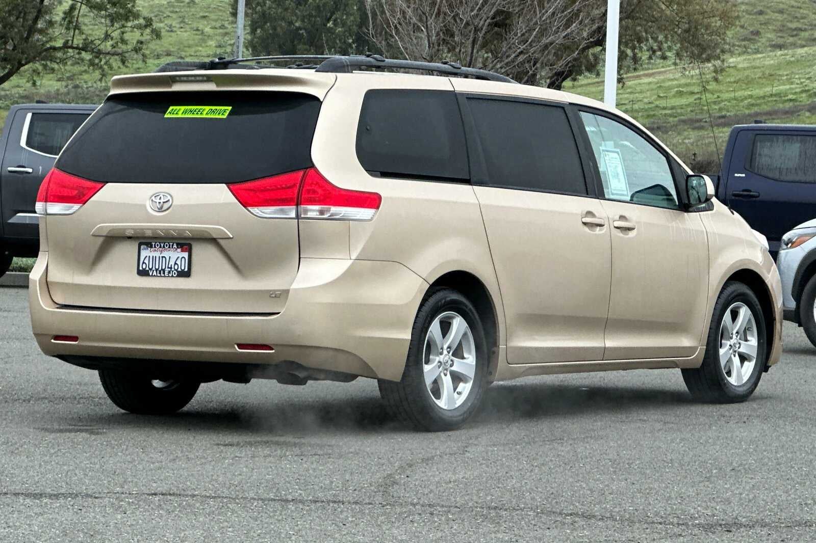 2012 Toyota Sienna LE 4D Passenger Van