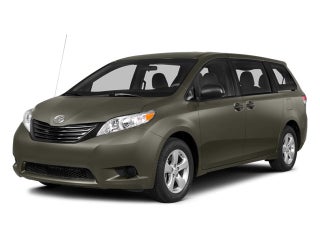 2014 Toyota Sienna LE 4D Passenger Van