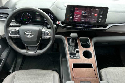 2021 Toyota Sienna LE