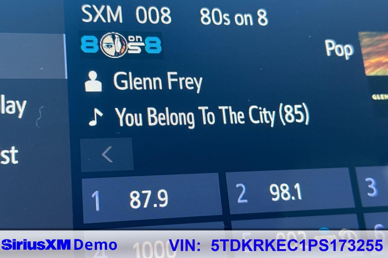 2023 Toyota Sienna LE