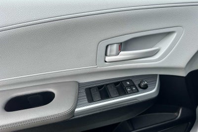 2025 Toyota Sienna LE