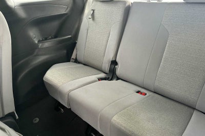 2025 Toyota Sienna LE