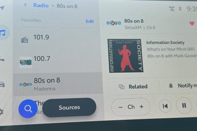 2025 Toyota Sienna LE