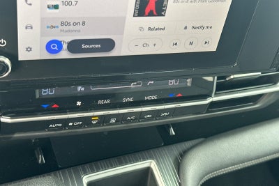 2025 Toyota Sienna LE