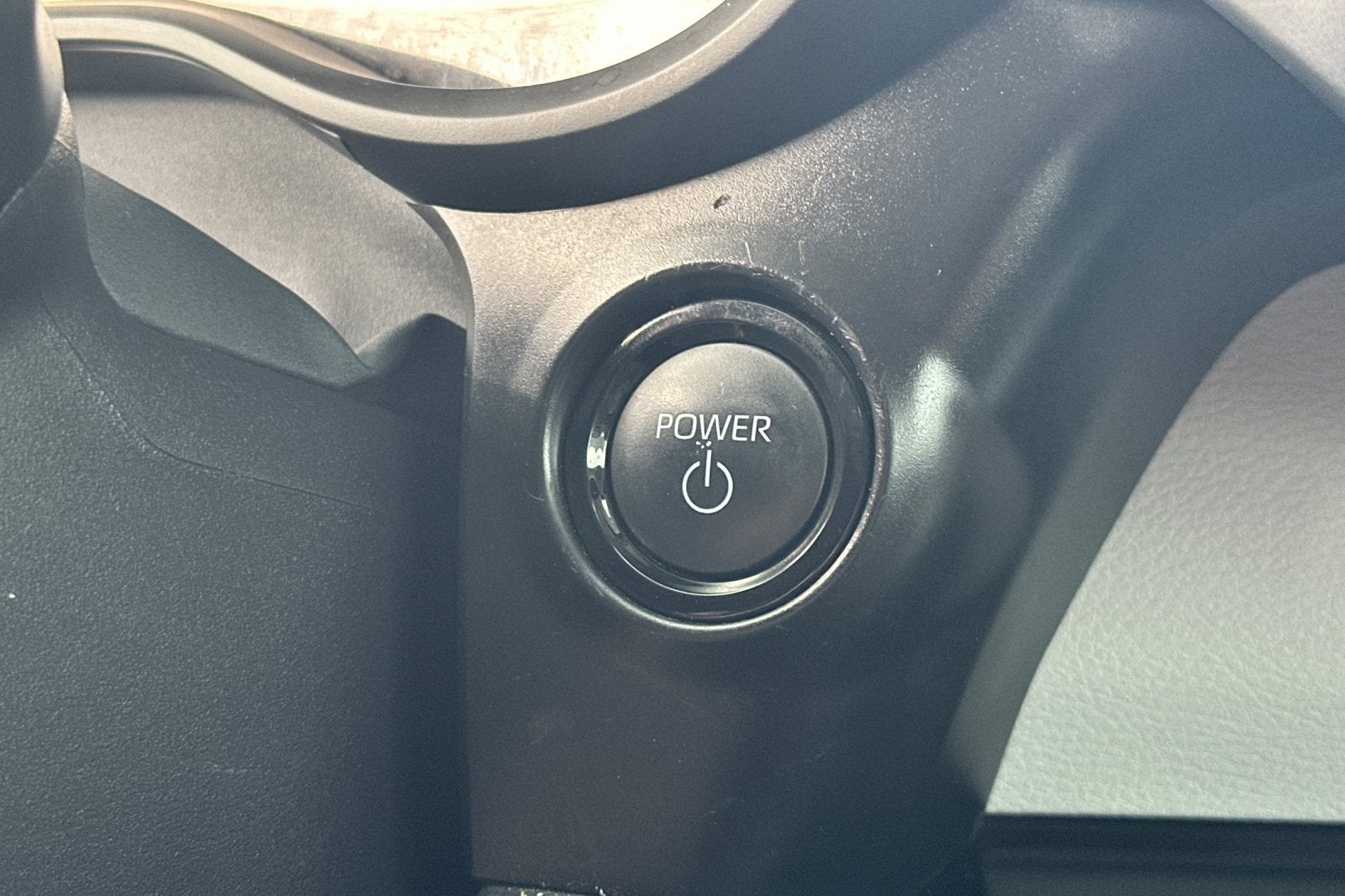 2025 Toyota Sienna LE