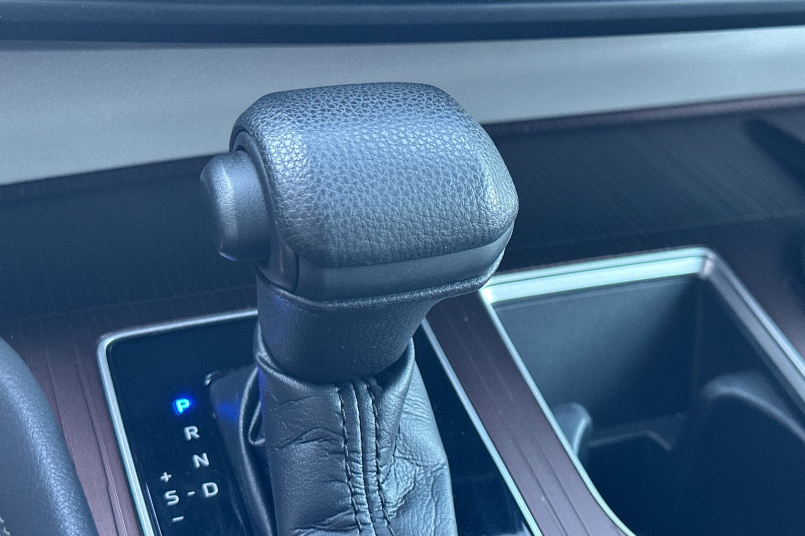 2022 Toyota Sienna LE