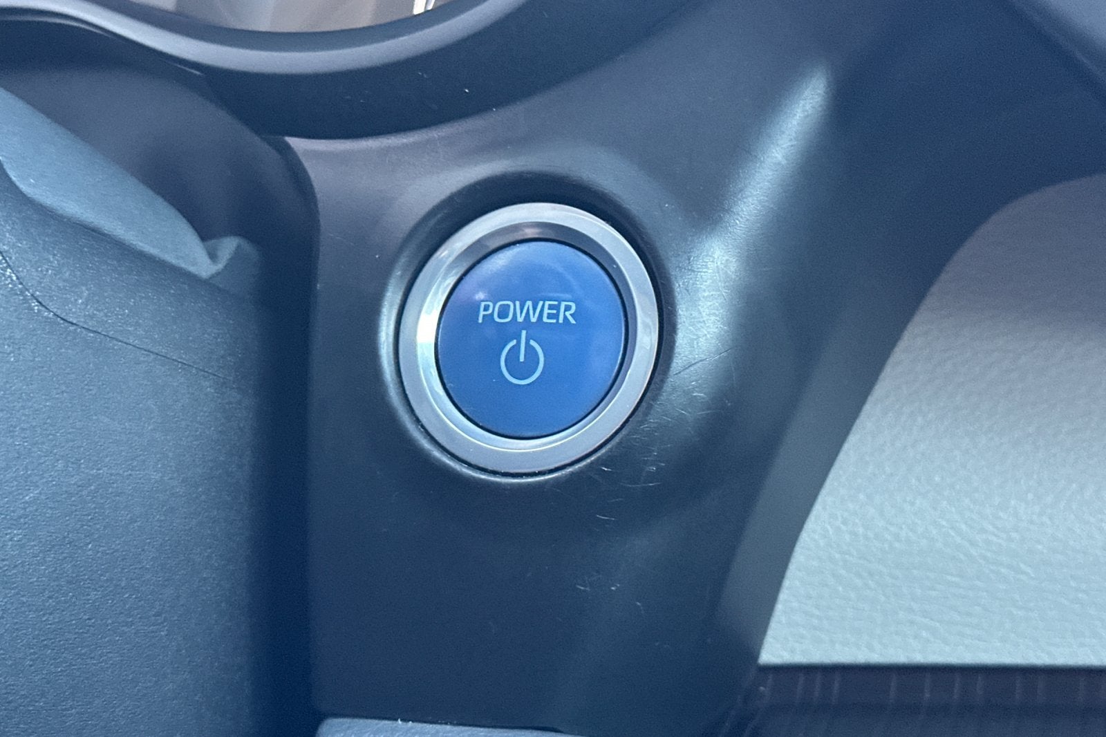 2022 Toyota Sienna LE