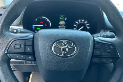 2022 Toyota Sienna LE