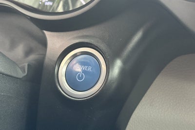 2023 Toyota Sienna LE