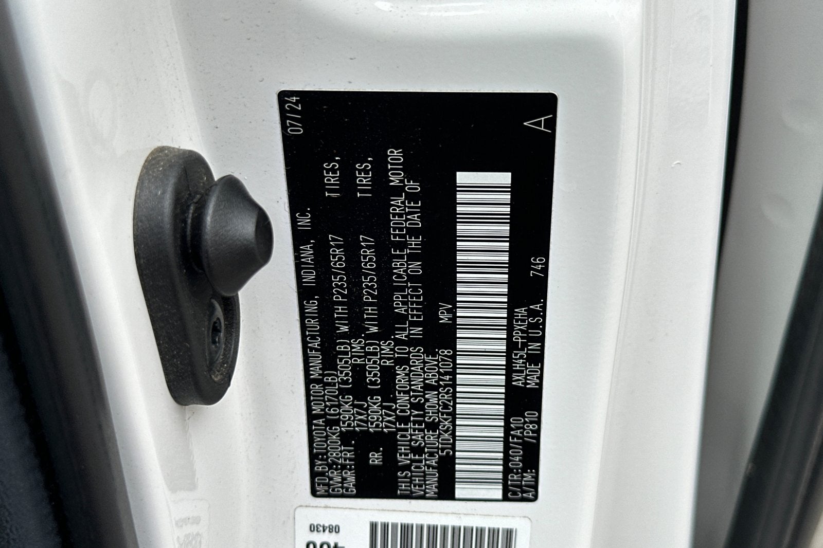 2024 Toyota Sienna LE
