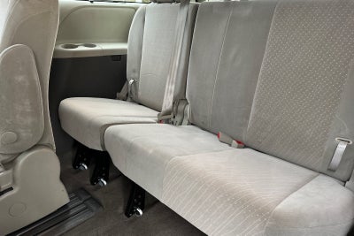 2018 Toyota Sienna LE 4D Passenger Van