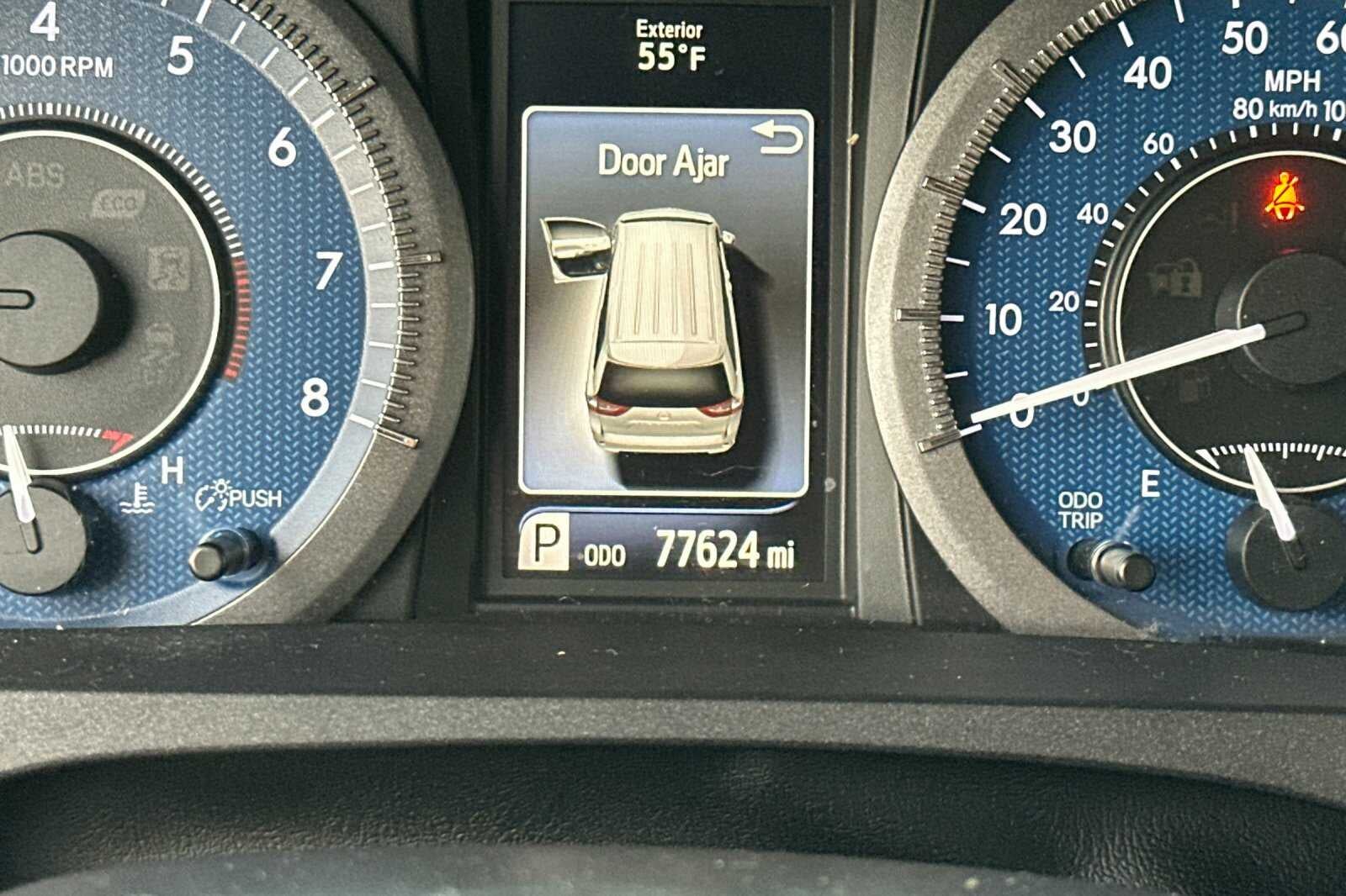 2018 Toyota Sienna LE 4D Passenger Van