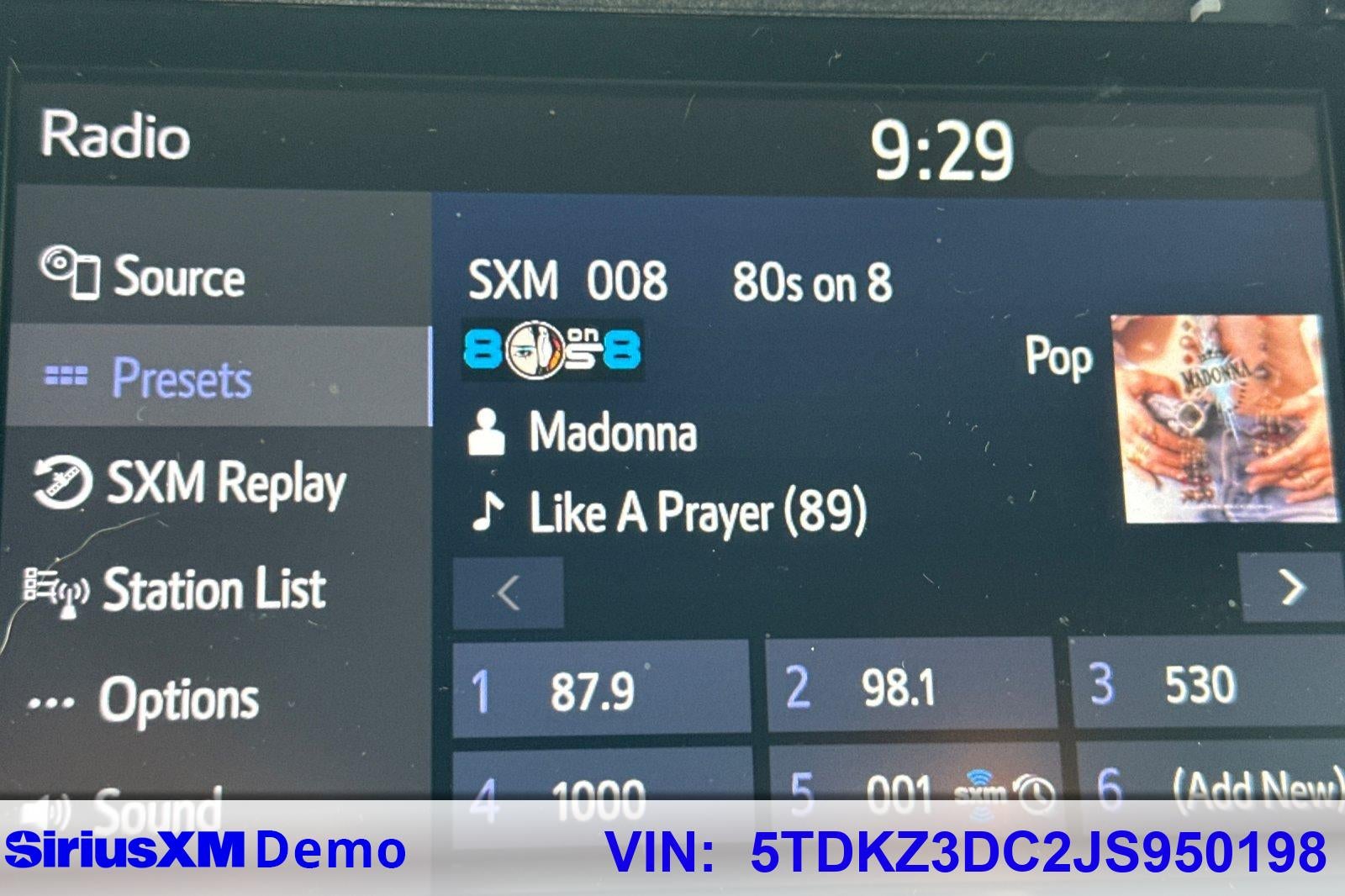 2018 Toyota Sienna LE 4D Passenger Van