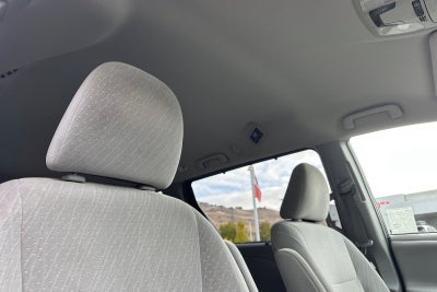 2017 Toyota Sienna LE 4D Passenger Van
