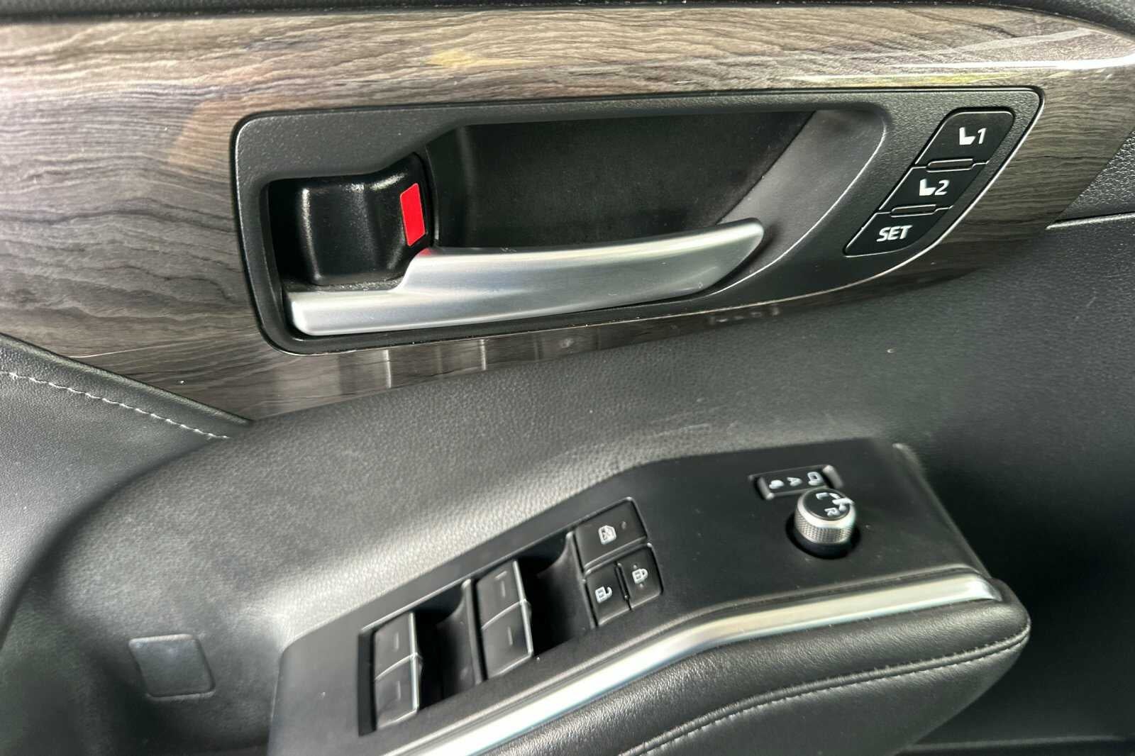 2024 Toyota Highlander Hybrid Limited