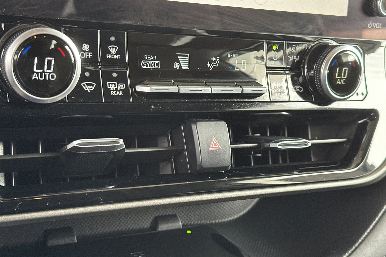 2024 Toyota Highlander Hybrid Limited