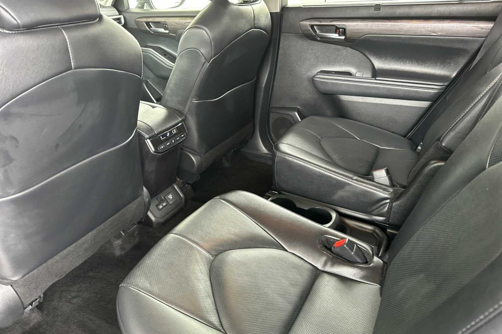 2024 Toyota Highlander Hybrid Limited