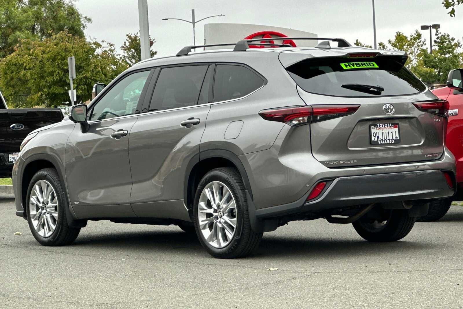 2026 Toyota Highlander Hybrid Limited