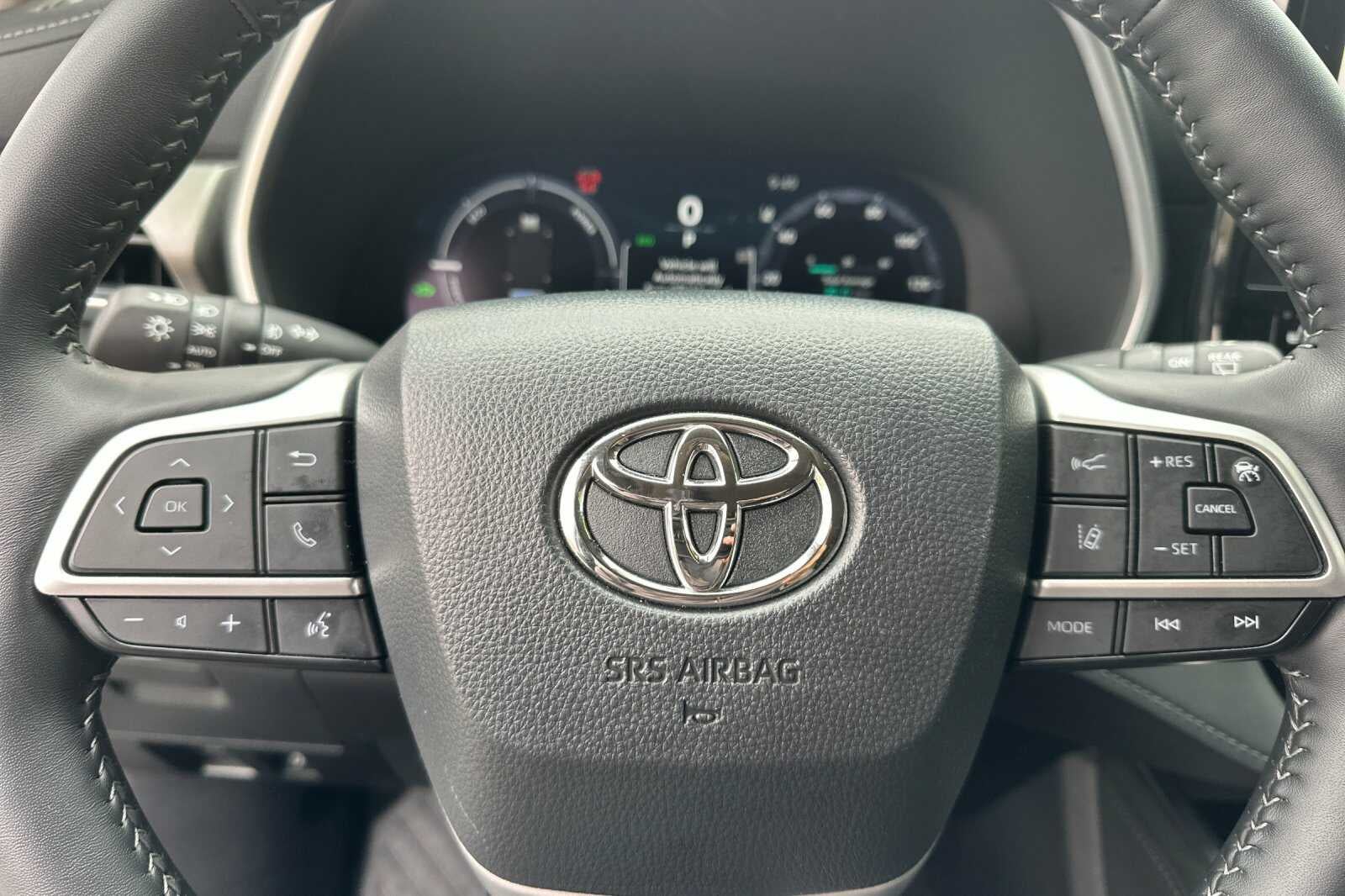 2026 Toyota Highlander Hybrid Limited