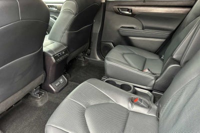 2026 Toyota Highlander Hybrid Limited