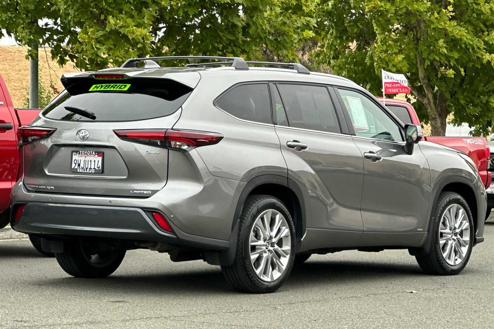 2026 Toyota Highlander Hybrid Limited